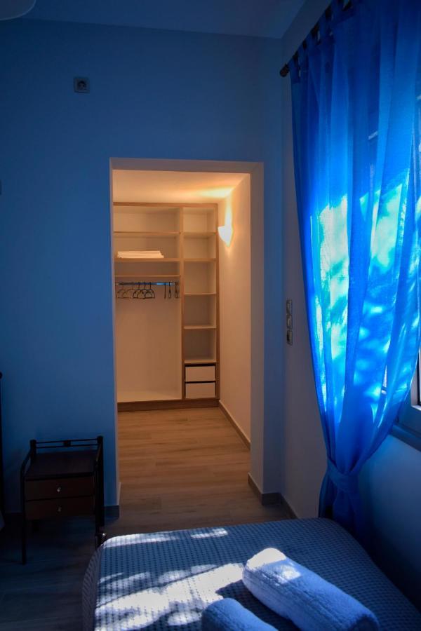 Dolphins House Apartment Lixouri Bagian luar foto
